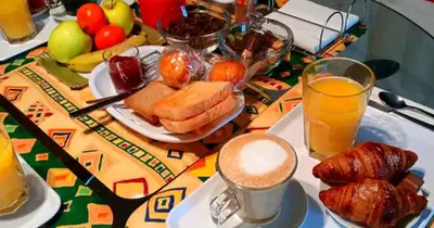 Comida en o cerca de este hostal o pensión