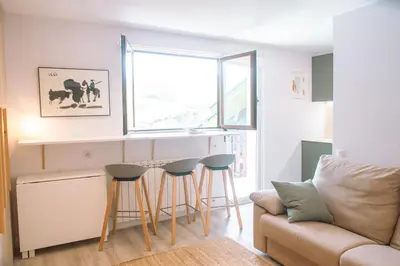 Zona de estar de Apartamento en Formigal luminoso con balcón y vistas
