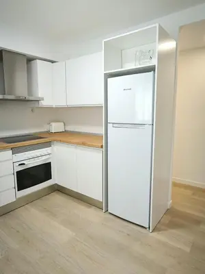Una cocina o zona de cocina en Las Torres del Centro by Alogest - parking opcional
