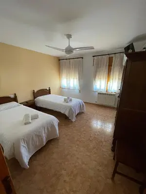 Cama o camas de una habitación en Hostal La Rurala Estopanyà
