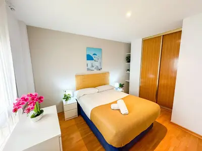 Cama o camas de una habitación en El Tucan del Pirineo ComoTuCasa
