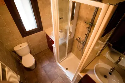 Un baño de Casa Sandinies