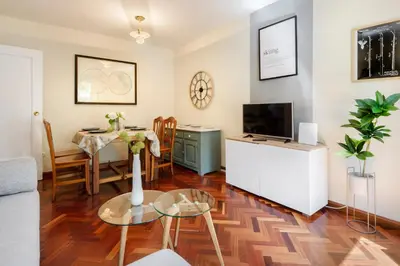 Una televisión o centro de entretenimiento en Canfranc Home