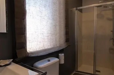 Un baño de Hostal Plaza