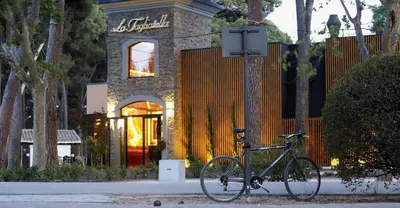 Montar en bicicleta en Estiloso estudio en Gran Via, vistas al Huerva o alrededores