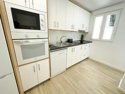 Una cocina o zona de cocina en Apartamentos Zaragoza Gran Vía 3000