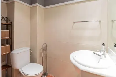Un baño de A1 eraclau - Eth Pedralles con 2 garages en VIELHA