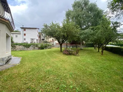 Jardín al aire libre en Casa para 12 con jardín en Chía, Benasque La Casa del Tilo