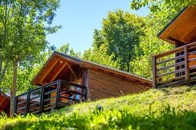Edificio en el que se encuentra el camping