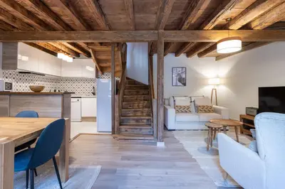 Una cocina o zona de cocina en Deth Nord