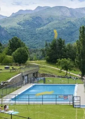 Piscina en o cerca de Luminoso y moderno dúplex familiar