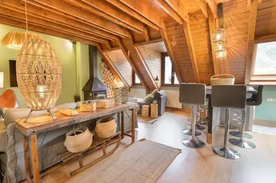 Zona de estar de CO1 eraclau - Es Cabanes con WiFi en VIELHA