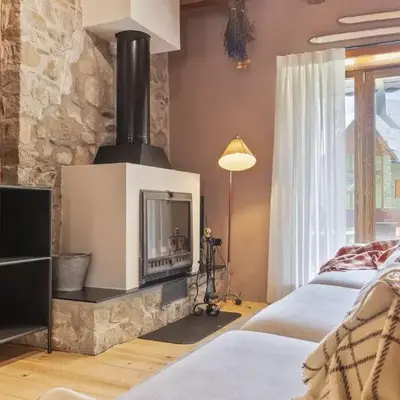 Luderna - Casa con terraza Somont
