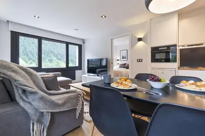 Comida en o cerca de este apartamento