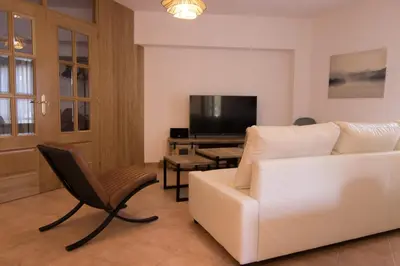 Una televisión o centro de entretenimiento en Villa Hoz de Jaca