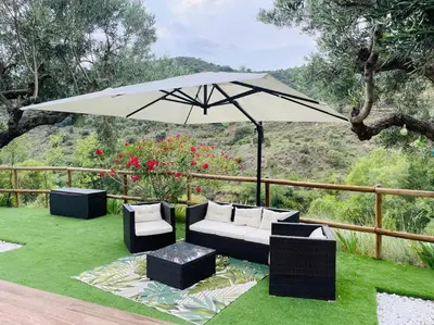 Jardín al aire libre en Villa Jardines de Guara