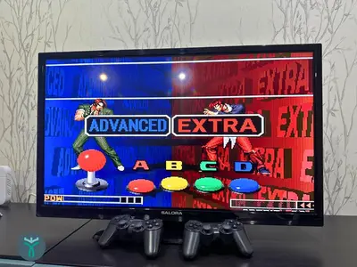 Una televisión o centro de entretenimiento en Dos Torres Ribera Play & Relax con Jacuzzi y cine
