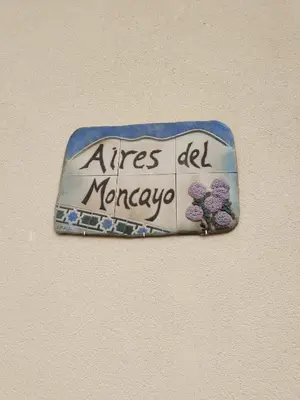 Certificado, premio, señal o documento que está expuesto en Casa Rural Aires del Moncayo