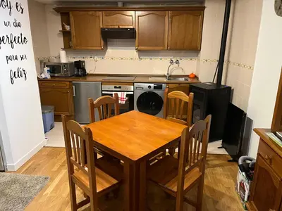 Una cocina o zona de cocina en Coqueto apartamento en Jaca