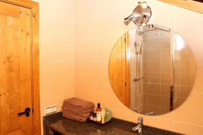 Un baño de Apartaments Lo Paller