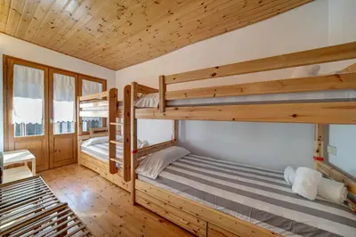 Cama o camas de una habitación en Casa Parrot - Jardín privado y balcón con vistas by Eth Flòc