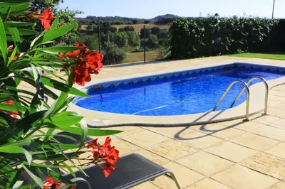 Piscina en o cerca de Masia Cal Mas
