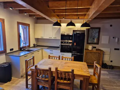 Una cocina o zona de cocina en Alojamientos Ruraltena