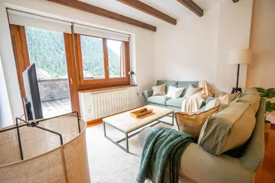 Zona de estar de Mow's Snow Lodge - Pie de Pista en Baqueira- Beret