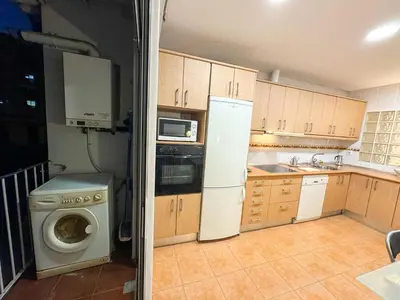 Una cocina o zona de cocina en Step to El Pilar 2 Turistea