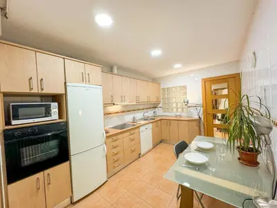 Una cocina o zona de cocina en Step to El Pilar 2 Turistea