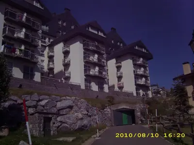 Edificio en el que se encuentra el apartamento
