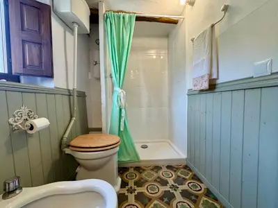 Un baño de El RINCÓN DE LAS PARRAS