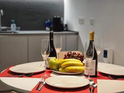 Comida en o cerca de este apartamento