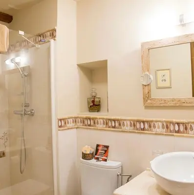 Un baño de La Posada de Berge