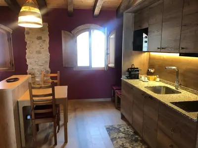 Una cocina o zona de cocina en Ca la Pubilla