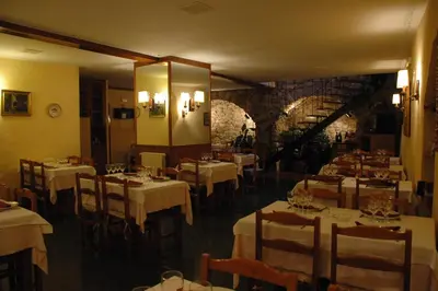 Un restaurante o sitio para comer en Hotel Casa Carmen
