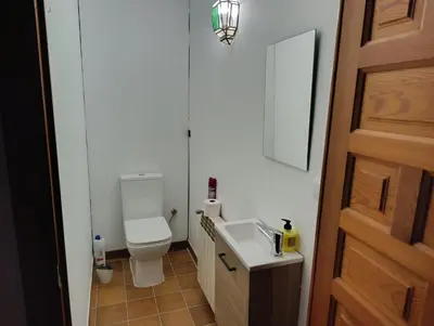Un baño de Casa Rural en Valmuel El Arquero
