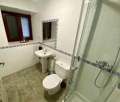 Un baño de Mirenetxea