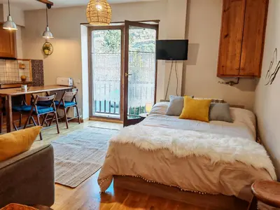 Cama o camas de una habitación en Tu rincón rústico con balcón y vistas - Erta 2