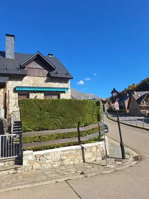 Edificio en el que se encuentra el chalet de montaña