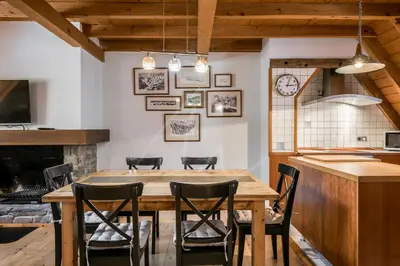 Una cocina o zona de cocina en Casa Molières by SeaMount Rentals