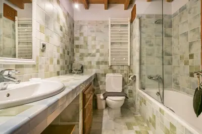Un baño de Casa Molières by SeaMount Rentals