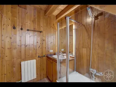 Un baño de CASA TORDA de Alma de Nieve