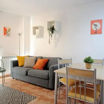 Piso coqueto con PARKING y BALCON