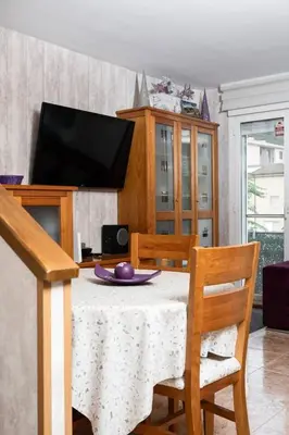 Una televisión o centro de entretenimiento en Chalet adosado Anayet