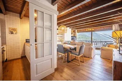 Zona de estar de Casa Catania-Acogedora casa con impresionantes vistas-Fibra Optica-5 TV-Chimenea