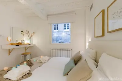 Cama o camas de una habitación en Center Pamplona Apartment UAT00537