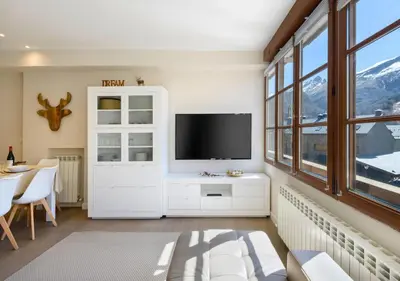 Una televisión o centro de entretenimiento en Cambaz 1: Exclusivo Dúplex Privado