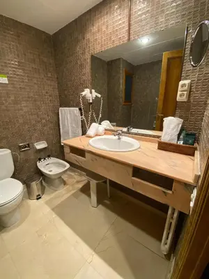 Un baño de Hotel Els Avets