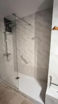 Un baño de El Mirador dels Ports
